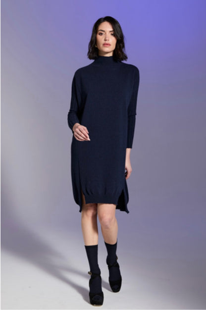 Abito over con spacchi Arovescio