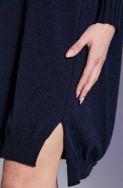 Abito over con spacchi Arovescio