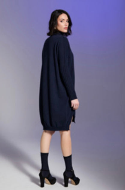 Abito over con spacchi Arovescio