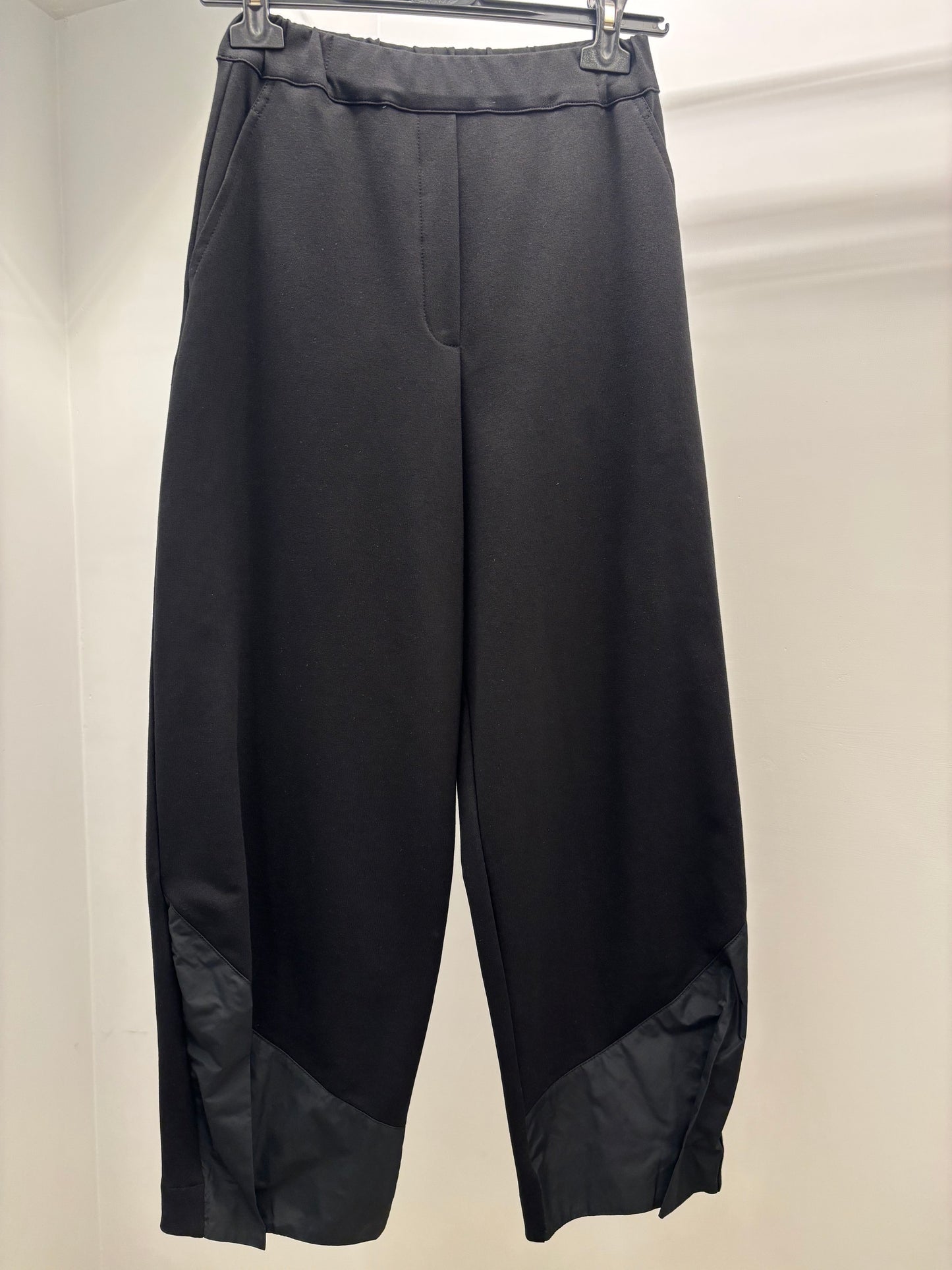 Pantalone a uovo con inserti Tadashi