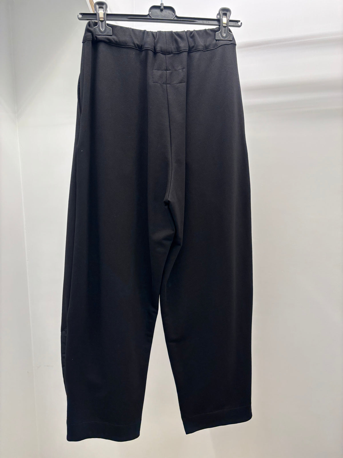 Pantalone a uovo con inserti Tadashi