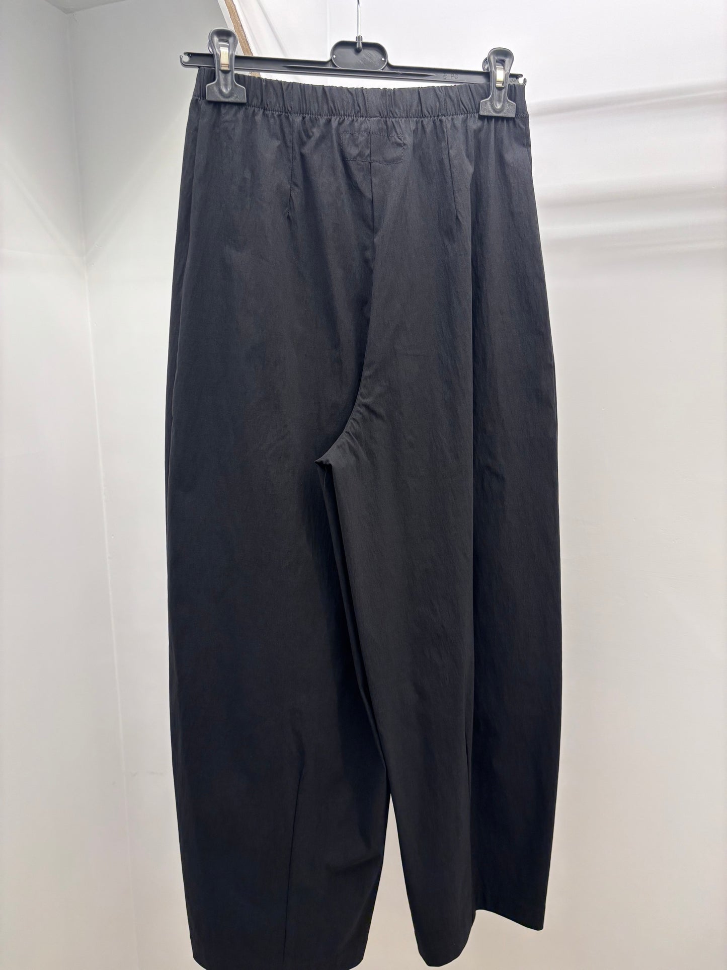 Pantalone a uovo Tadashi