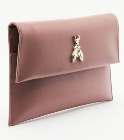 Pochette Fly in pelle con catena Patrizia Pepe