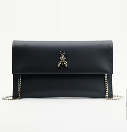 Pochette Fly in pelle con catena Patrizia Pepe