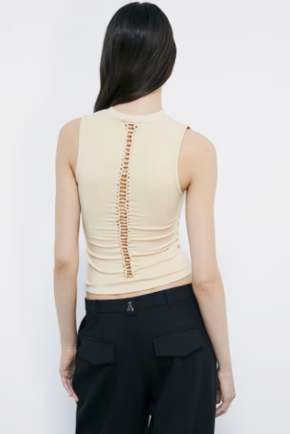 Maglia top con tagli Patrizia Pepe