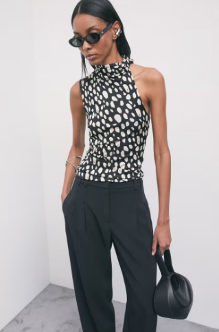 Top smanicato collo alto asimmetrico Patrizia Pepe