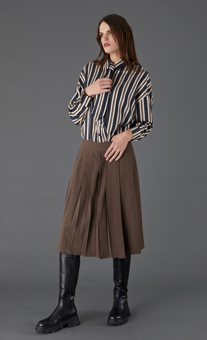 Camicia over con cravatta J'm Design