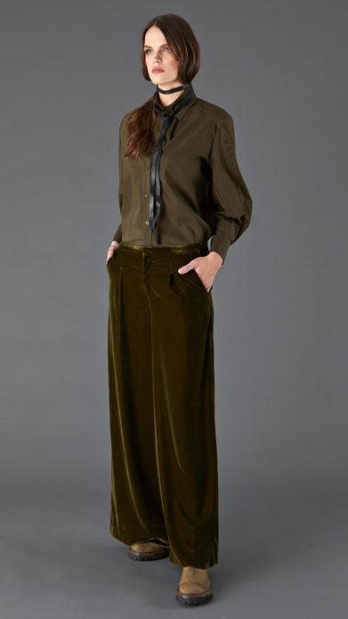 Pantalone largo con pinces J'm Design