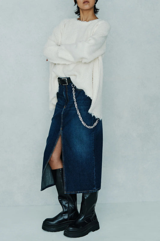 Maglia over sfrangiata Circus Hotel