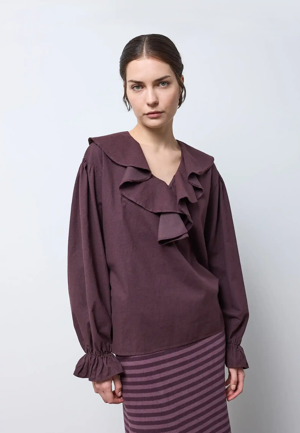 Blusa ampia con volant Neirami