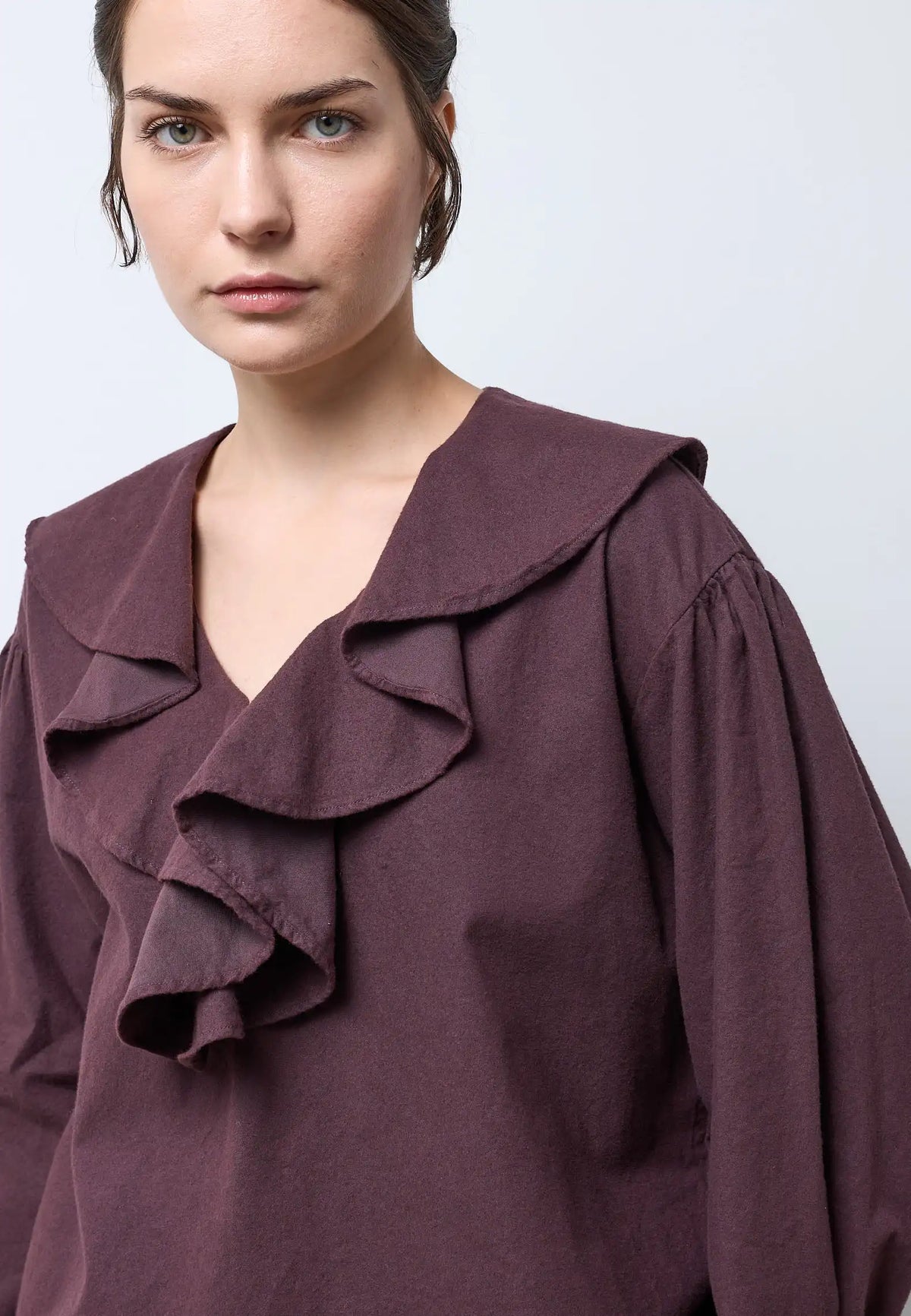 Blusa ampia con volant Neirami
